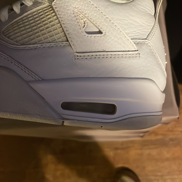 Jordans youth size 6 1/2 - Picture 7 of 9